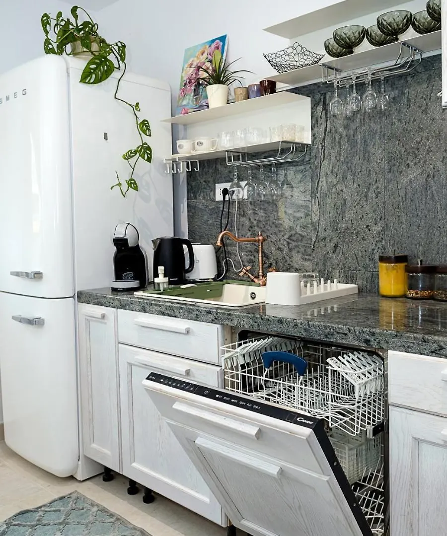 Stylish Flat with Balcony & City Views - Briz, Varna by Flat mаnаger 0*,  Bulgaria